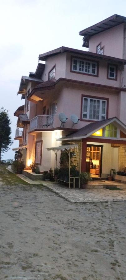 Ifseen Villa Pelling Exterior photo