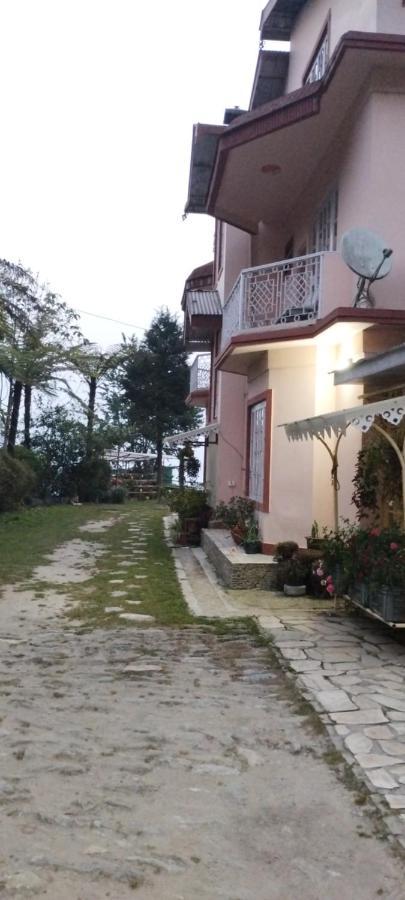 Ifseen Villa Pelling Exterior photo